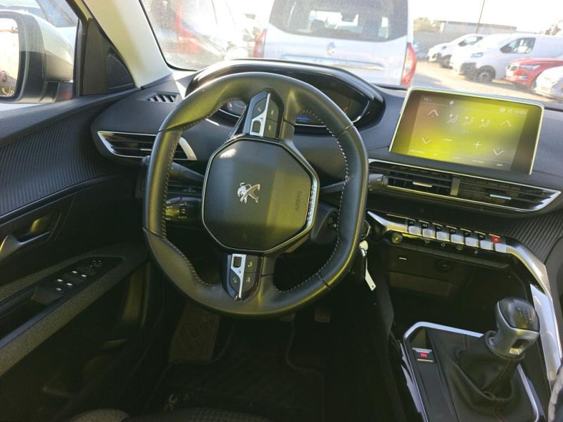 PEUGEOT 3008 ACTIVE 1.5 BLUEHDI 130CV