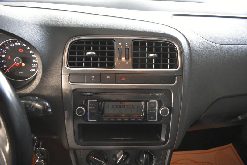 VOLKSWAGEN POLO  ADVANCE 1.4 85CV