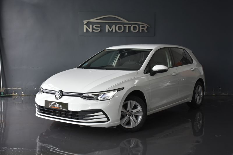 VOLKSWAGEN GOLF 8 1.0 TSI 110CV 