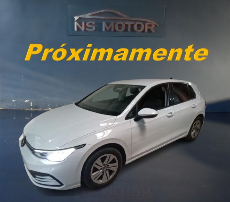 VOLKSWAGEN GOLF 8 1.0 TSI 110CV 