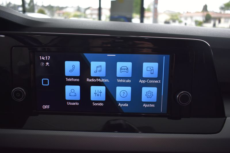 VOLKSWAGEN GOLF 8 1.0 TSI 110CV 