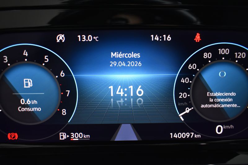 VOLKSWAGEN GOLF 8 1.0 TSI 110CV 