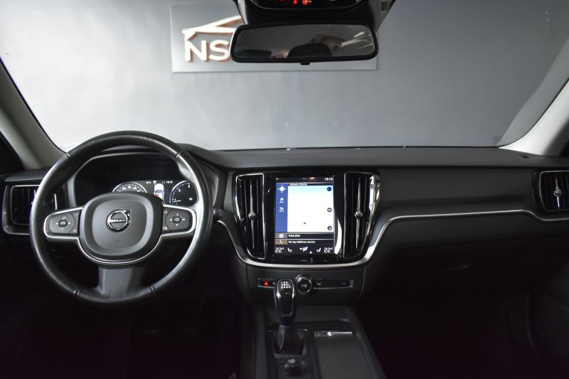 VOLVO V60 2.0 D3 150CV 