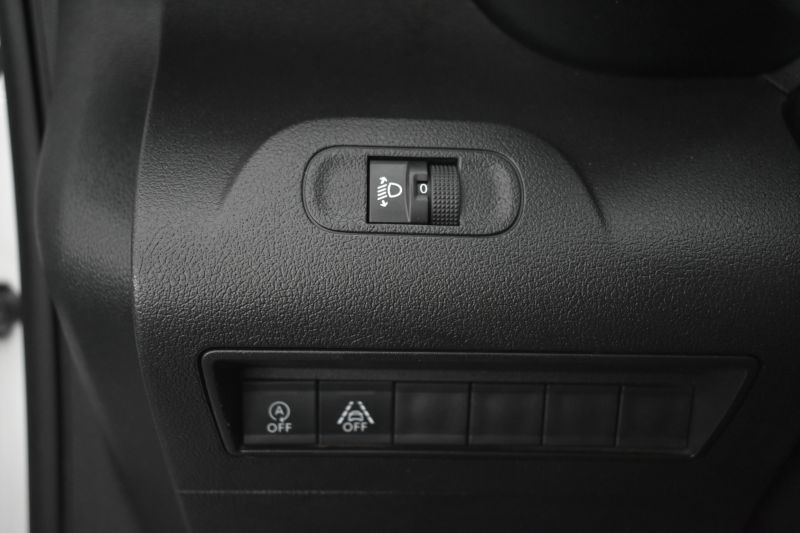CITROEN BERLINGO MONOVOLUMEN COMPACTO 1.5 BLUEHDI 102CV TALLA M LIVE  