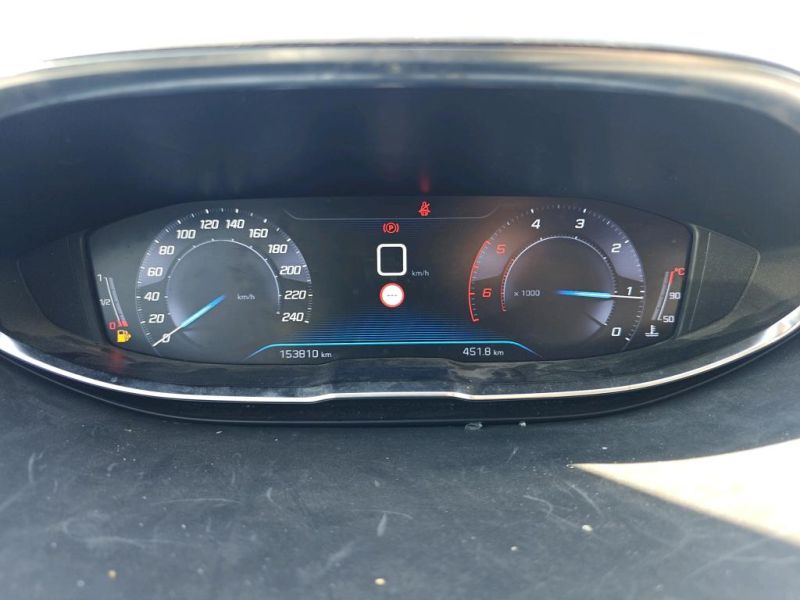 PEUGEOT 3008 ACTIVE 1.5 BLUEHDI 130CV PEUGEOT 3008 ACTIVE 1.5 BLUEHDI 130CV