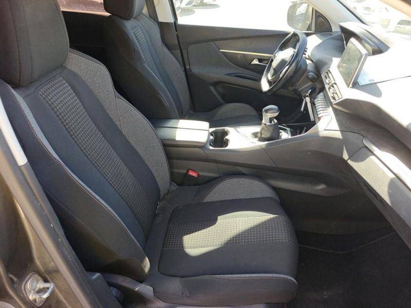 PEUGEOT 3008 ACTIVE 1.5 BLUEHDI 130CV PEUGEOT 3008 ACTIVE 1.5 BLUEHDI 130CV