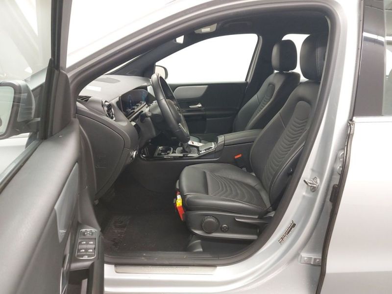 MERCEDES-BENZ CLASE B 180D 115CV BUSINESS MERCEDES-BENZ CLASE B 180D 115CV BUSINESS