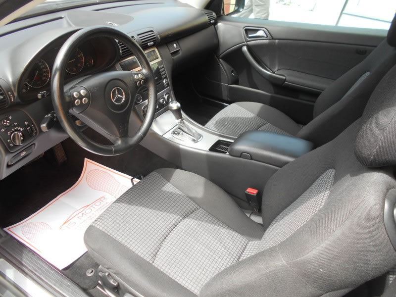 MERCEDES-BENZ 220 CDI SPORTCOUPE