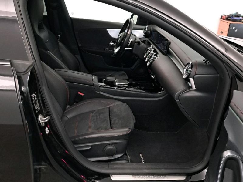 MERCEDES-BENZ CLA  200 D DCT Shooting Brake