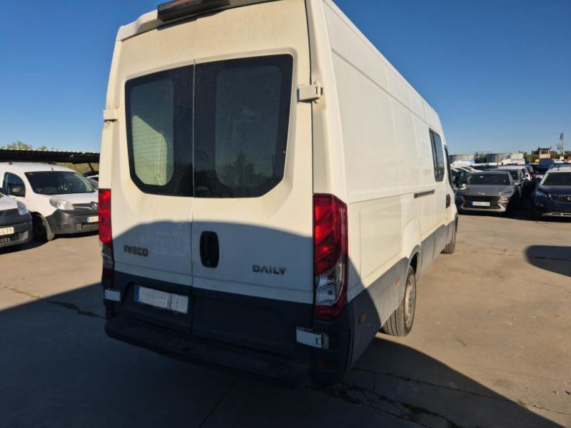 IVECO DAILY COMBI 35S 14H 4100H2 16M3 136CV 6 PLAZAS