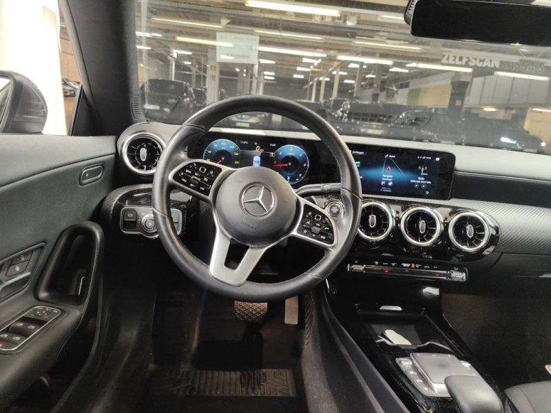 MERCEDES-BENZ CLA SHOOTING BRAKE 200D DCT 150CV