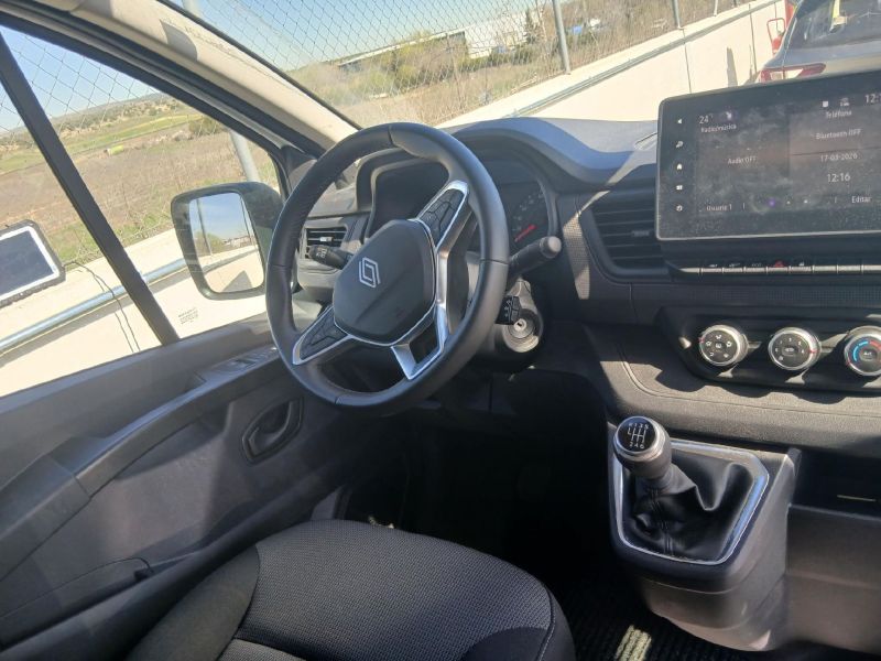 RENAULT TRAFIC FURGON L1H1 BLUE DCI 130 CV
