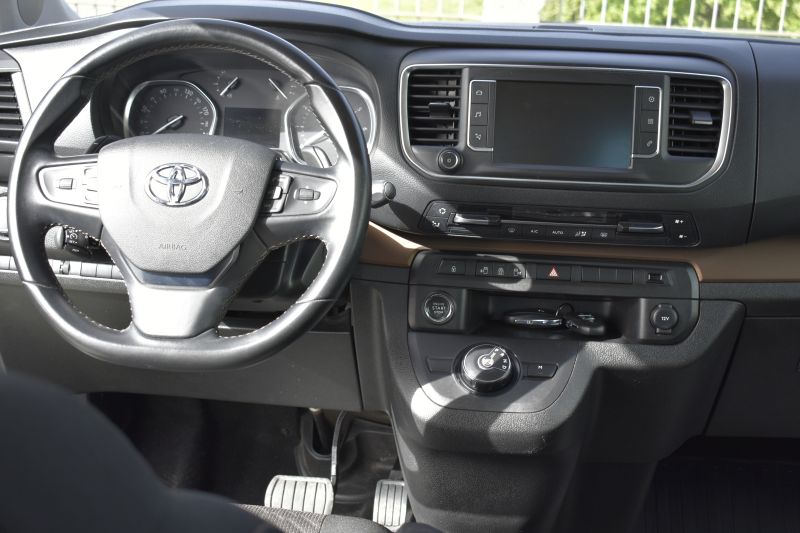 TOYOTA PROACE VERSO 2.0D 180CV FAMILY ADVANCE PLUS L1 AUTO 8 PLAZAS TOYOTA PROACE VERSO 2.0D 180CV FAMILY ADVANCE PLUS L1 AUTO 8 PLAZAS