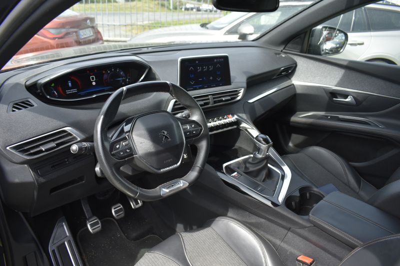 PEUGEOT 3008 1.2 130CV GT LINE 