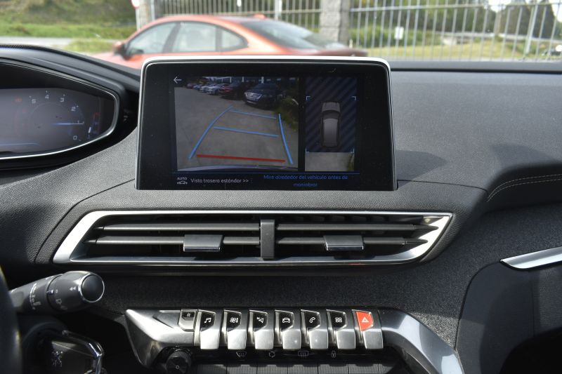 PEUGEOT 3008 1.2 130CV GT LINE 