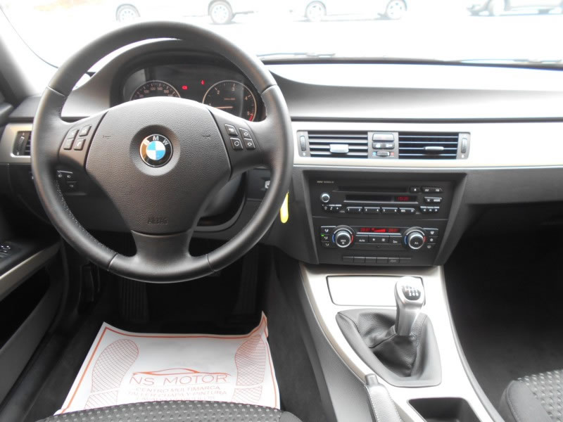 BMW SERIE 3 TOURING 318D E90