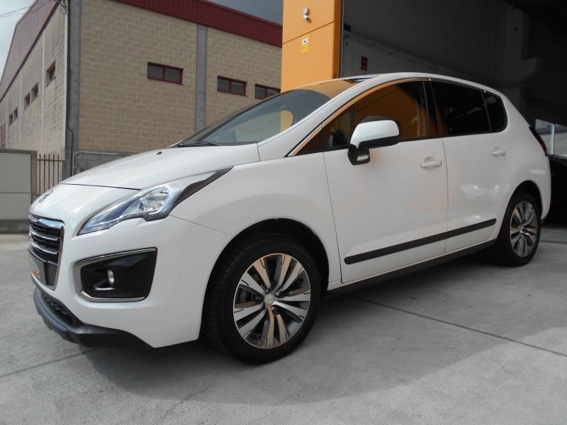 PEUGEOT 3008 1.6 eHDI 115CV BUSINESS