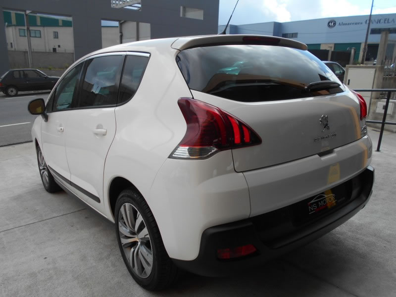 PEUGEOT 3008 1.6 eHDI 115CV BUSINESS