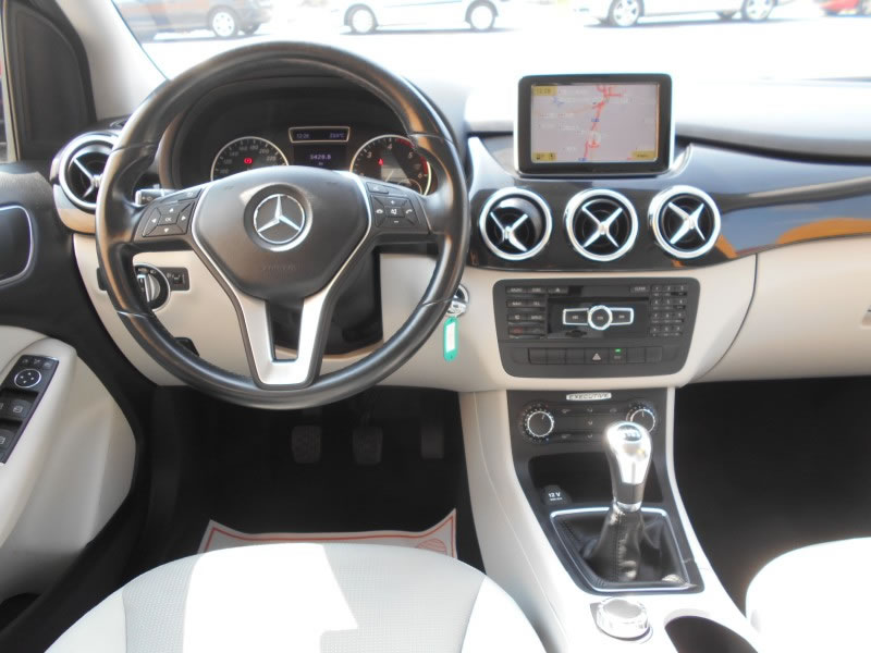 MERCEDES-BENZ CLASE B  B180 CDI 109CV  EXECUTIVE