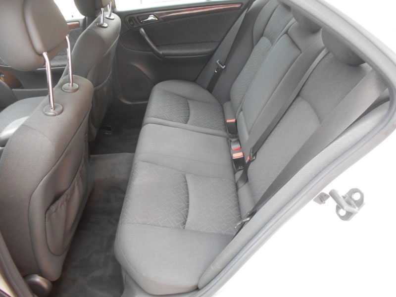 MERCEDES-BENZ CLASE C C270CDI ELEGANCE 170CV AUTOMATICO