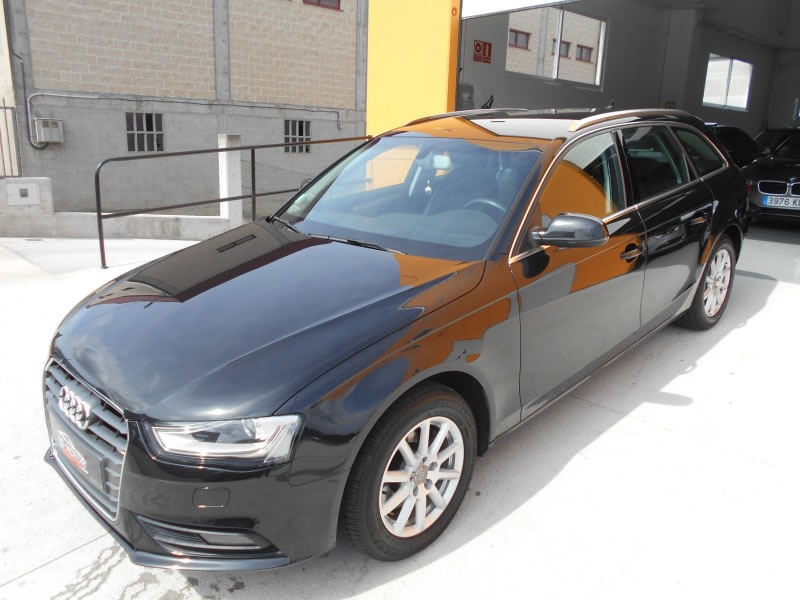 AUDI A4 AVANT  2.0 TDI NAVI-BIXENON-LEDS