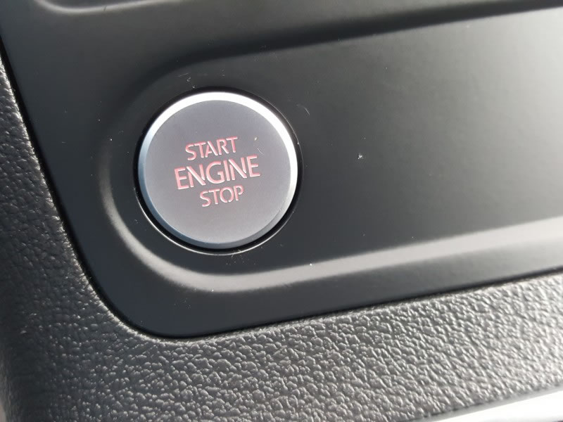 VOLKSWAGEN TIGUAN  2.0 TDI 143 CV RLINE INT/EXT FULL EQUIP