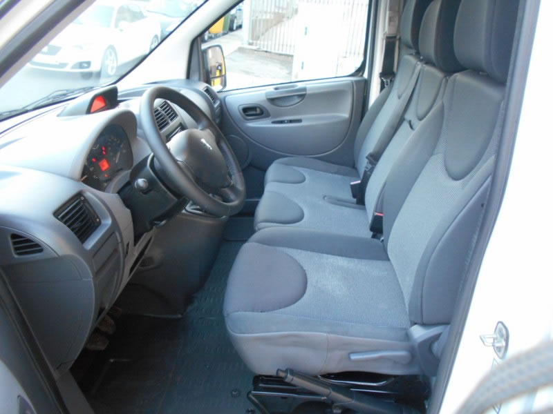 PEUGEOT EXPERT 2.0 HDI 130CV L1H1