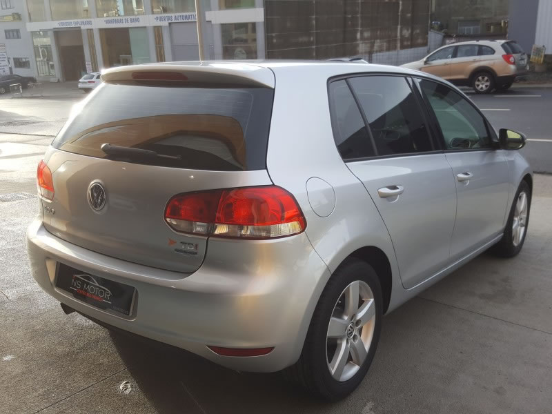 VOLKSWAGEN GOLF VI 1.6 TDI 105CV