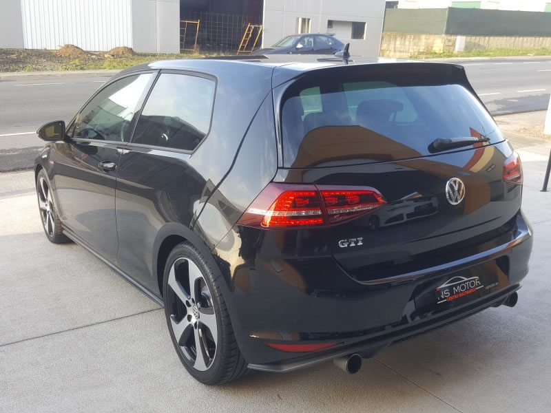 VOLKSWAGEN GOLF SERIE VII GTI  2.0 TSI 220 DSG