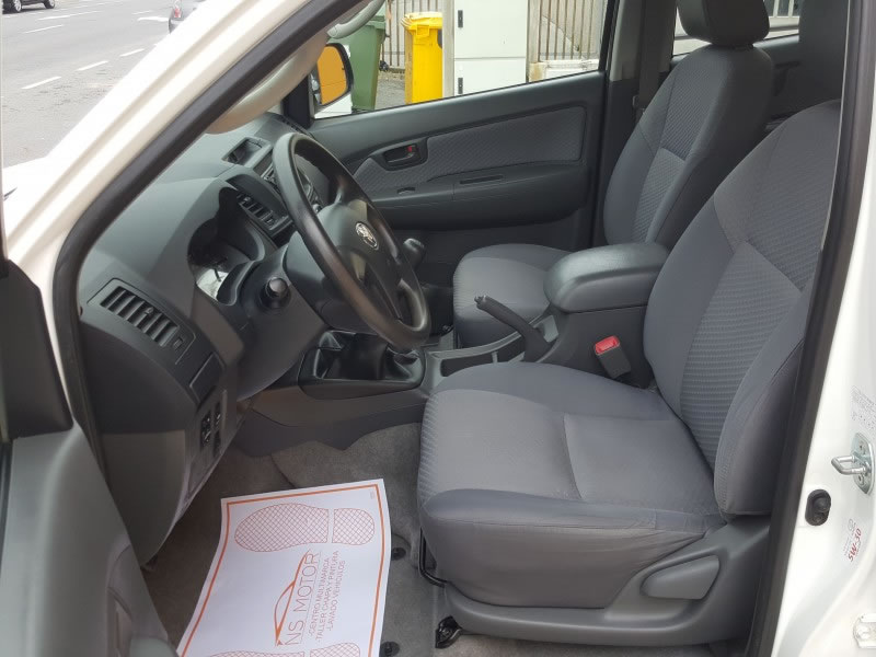 TOYOTA HILUX 2.5D D4D 144CV 4X4 GX