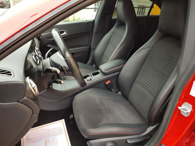 MERCEDES-BENZ CLA 220CDI 170CV PACK AMG INTERIOR Y EXTERIOR 7G