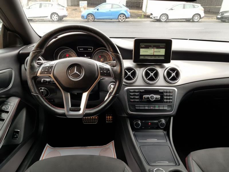 MERCEDES-BENZ CLA 220CDI 170CV PACK AMG INTERIOR Y EXTERIOR 7G