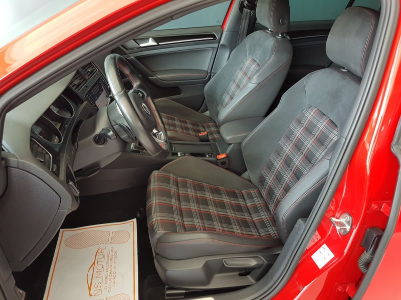 VOLKSWAGEN GOLF VII 2.0 TSI 220CV GTI DSG