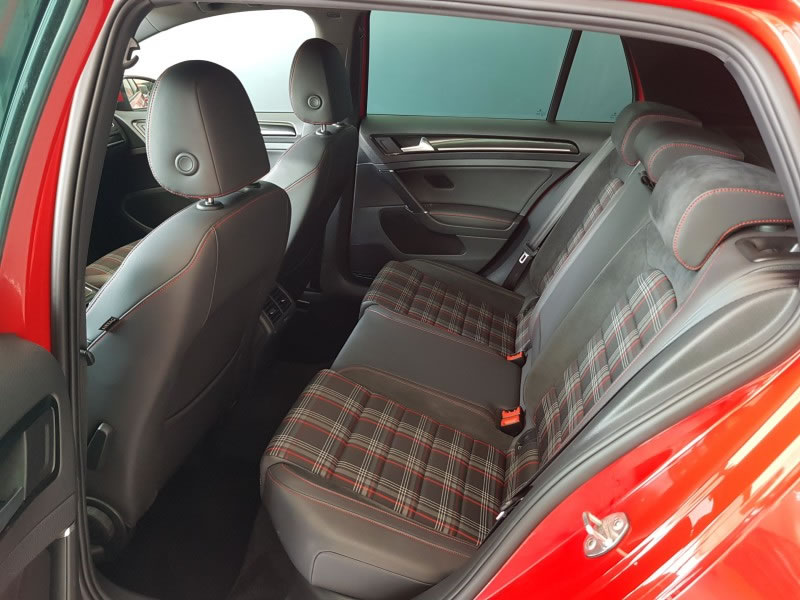 VOLKSWAGEN GOLF VII 2.0 TSI 220CV GTI DSG