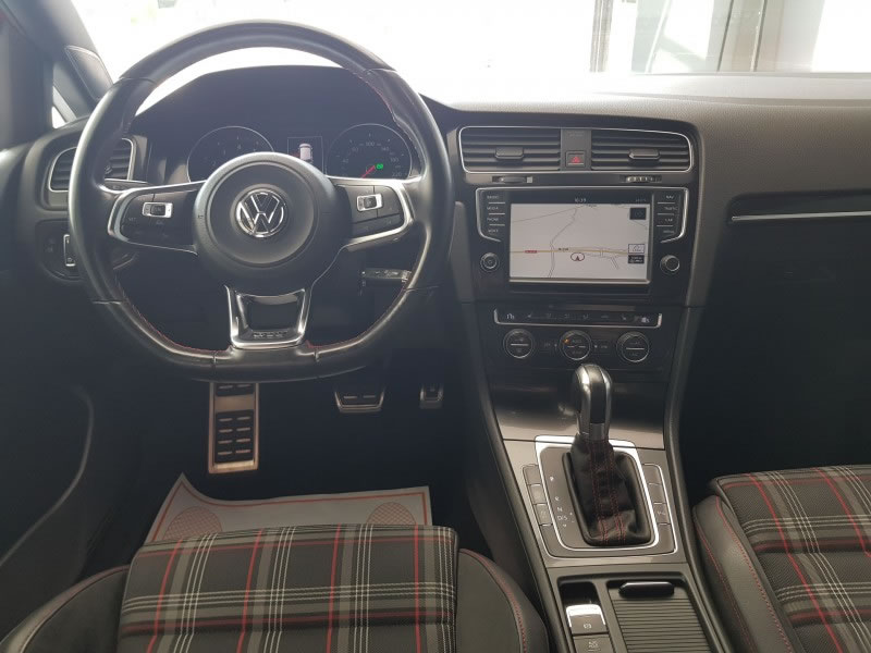 VOLKSWAGEN GOLF VII 2.0 TSI 220CV GTI DSG