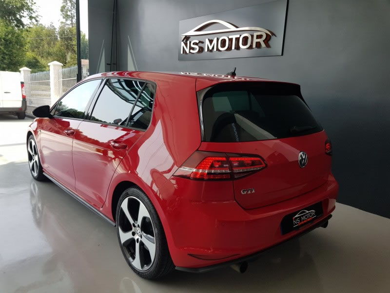 VOLKSWAGEN GOLF VII 2.0 TSI 220CV GTI DSG