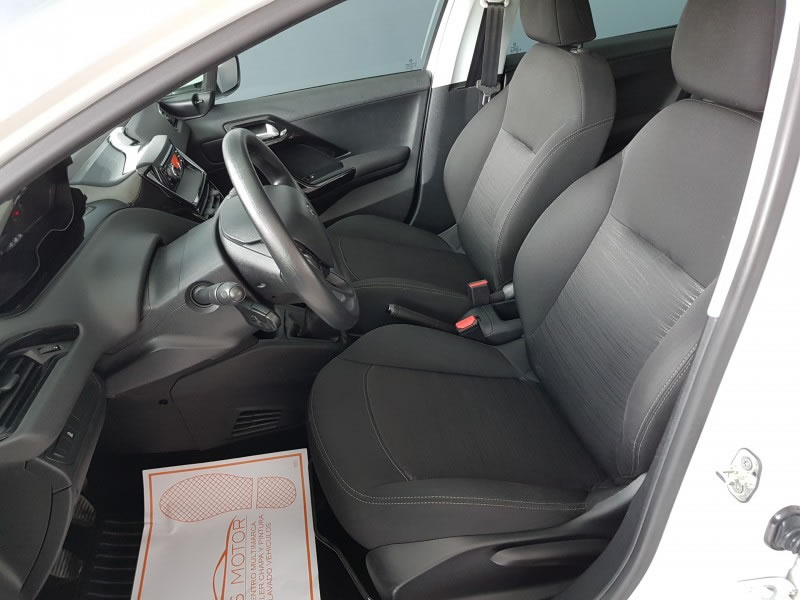 PEUGEOT 208 1.4 HDI 70CV ALLURE