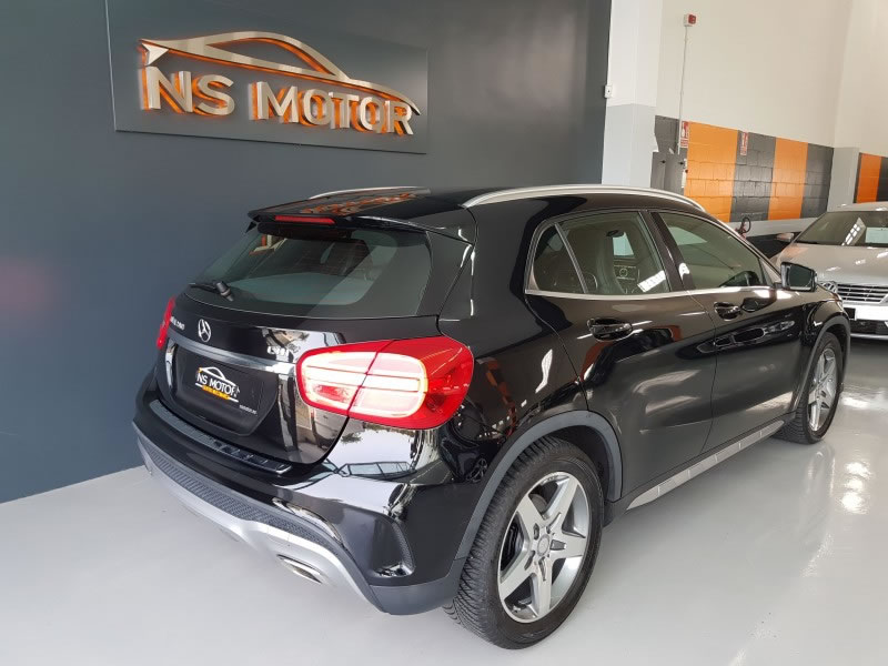 MERCEDES-BENZ GLA 200 CDI 136CV AMG 