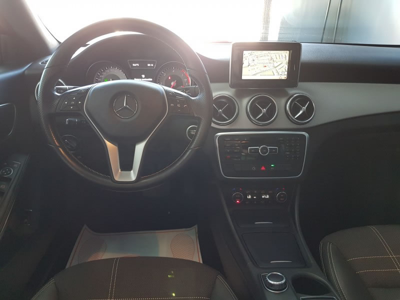 MERCEDES-BENZ CLA 200 CDI 136CV 7G URBAN