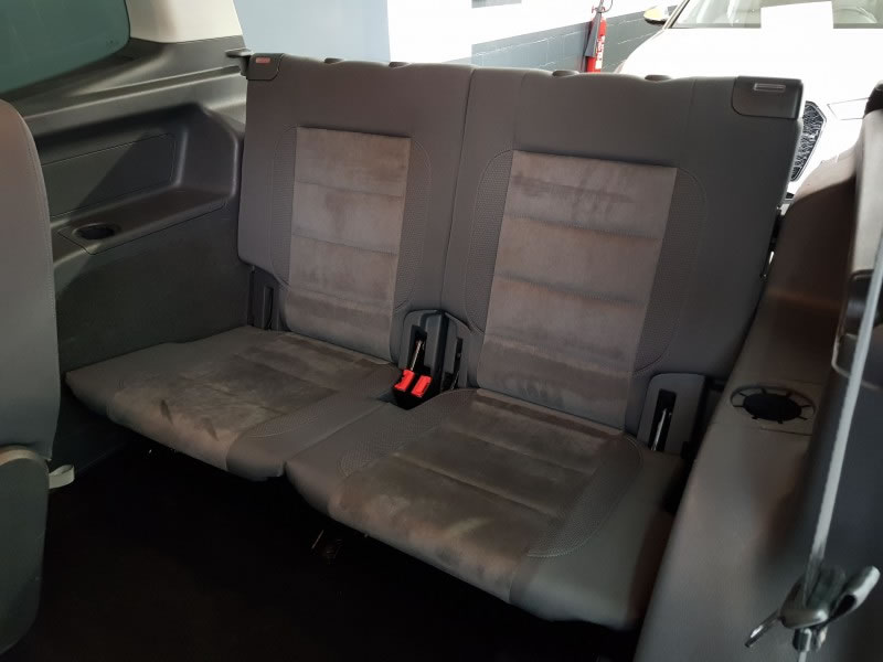 VOLKSWAGEN TOURAN 2.0 TDI 140 HIGHLINE 7 PLAZAS