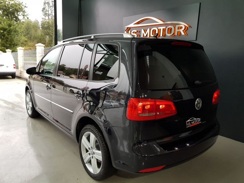 VOLKSWAGEN TOURAN 2.0 TDI 140 HIGHLINE 7 PLAZAS