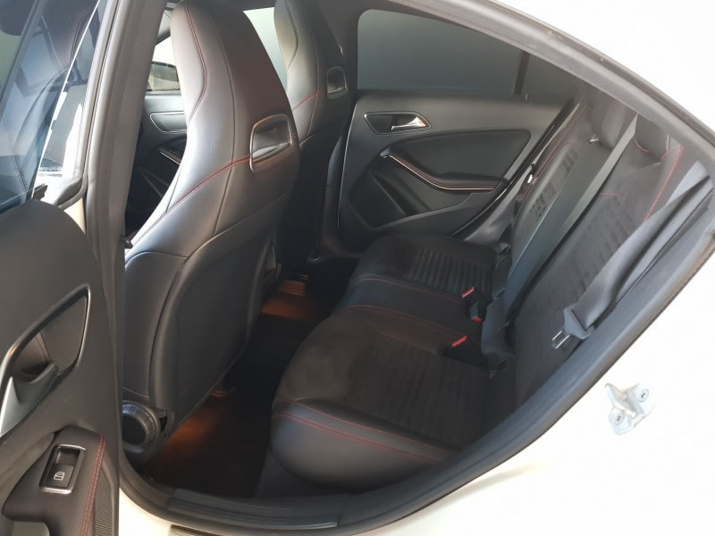 MERCEDES-BENZ CLA 220CDI 170CV PACK AMG INTERIOR Y EXTERIOR 7G FULL