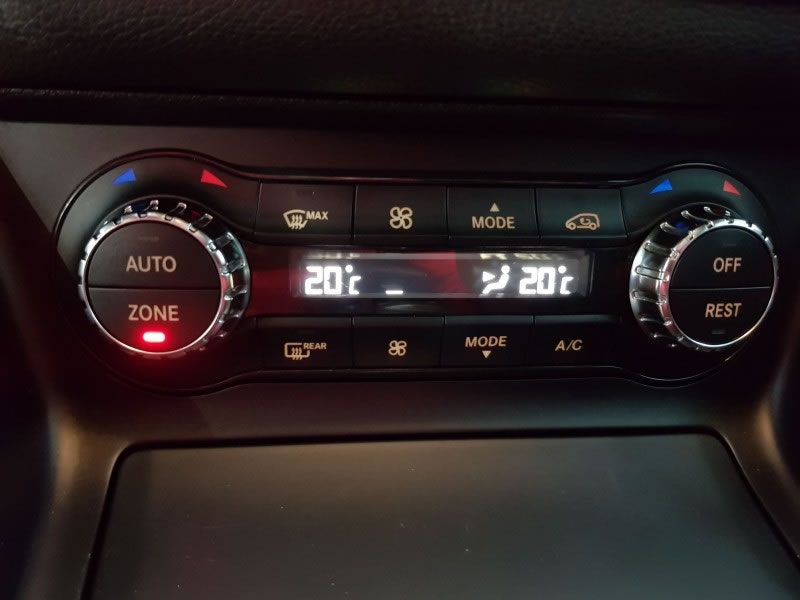 MERCEDES-BENZ GLA 200D 136CV 7G AMG