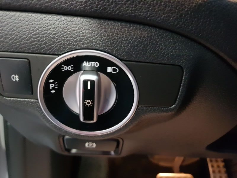 MERCEDES-BENZ GLA 200D 136CV 7G AMG