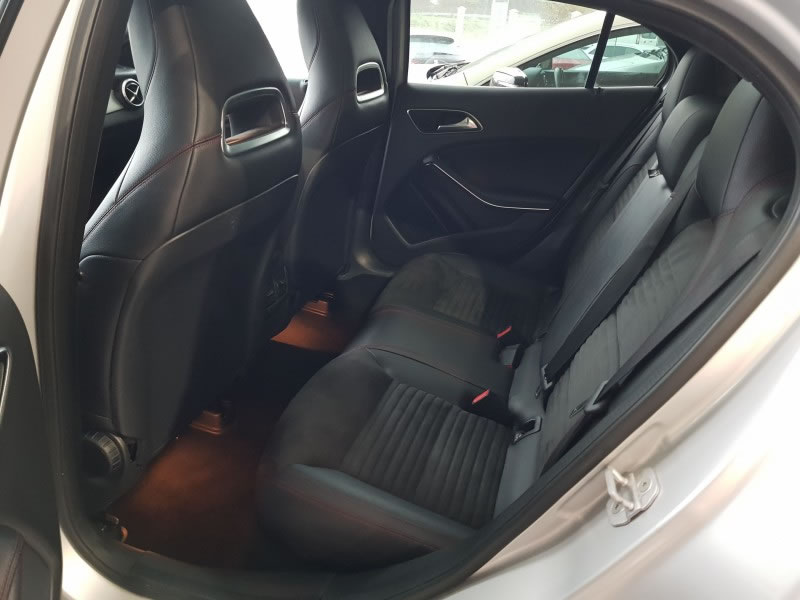 MERCEDES-BENZ GLA 200D 136CV 7G AMG