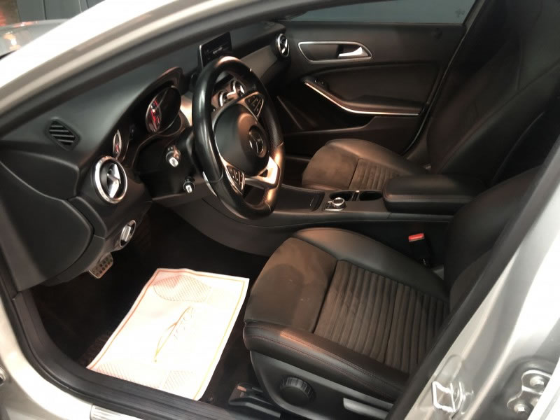 MERCEDES-BENZ GLA 200D 136CV 7G AMG