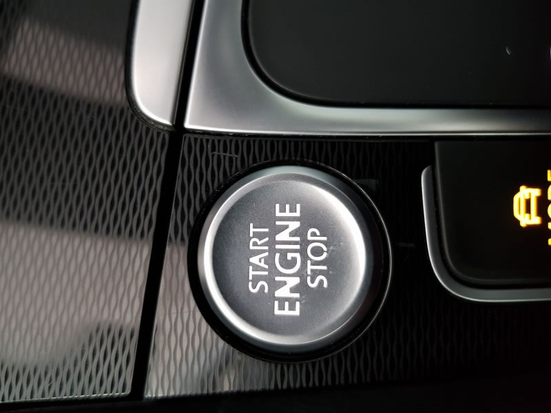 VOLKSWAGEN GOLF VII GTI 2.0 TSI 220CV DSG