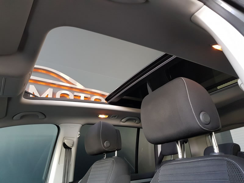 VOLKSWAGEN TOURAN 2.0 TDI 140CV DSG CUP