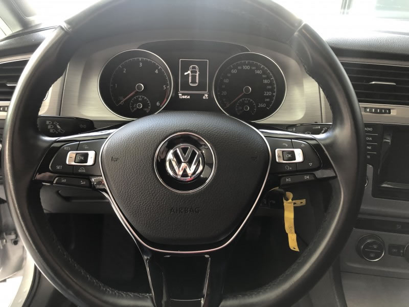 VOLKSWAGEN GOLF VII 1.6 TDI 105
