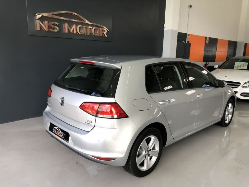 VOLKSWAGEN GOLF VII 1.6 TDI 105
